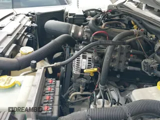 2008 Jeep Wrangler Unlimited Sahara с VIN 1J8GA59138L610451, выставлен на аукционе IAAI как лот 42297978 с пробегом 110 339 миль миль и . История ставок и продаж доступна на DreamBid. Изображение 20.