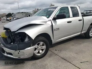 2018 Ram 1500 Tradesman z VIN 1C6RR6FG8JS147409, wystawiony jako Copart lot #55851485 z przebiegiem 116 680 mil mil oraz Szkoda całkowita • Salvage title. Historia ofert i sprzedaży dostępna na DreamBid. Obrazek 14.