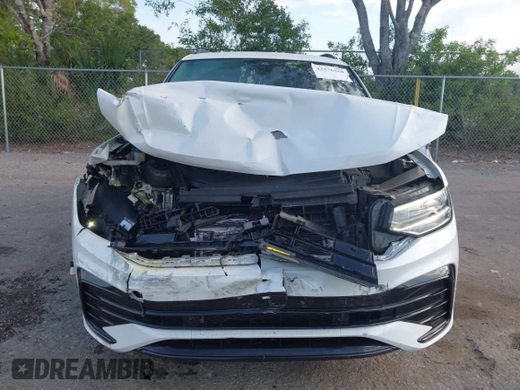 2023 Volkswagen Tiguan SE R-Line Black с VIN 3VVCB7AX0PM092375, выставлен на аукционе IAAI как лот 42176568 с пробегом 25 037 миль миль и . История ставок и продаж доступна на DreamBid. Изображение 13.