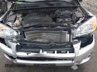 2011 Toyota RAV4 Sport with VIN JTMRK4DV7B5099808, listed as a IAAI auction lot 41955282 with 177,431 mi miles. Bid and sale history available at carsss.com. Image 18.