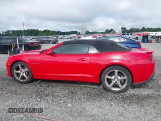 2015 Chevrolet Camaro SS z VIN 2G1FK3DJ3F9286524, wystawiony jako IAAI lot #42377528 z przebiegiem 52 174 mil mil oraz . Historia ofert i sprzedaży dostępna na DreamBid. Obrazek 14.