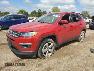 2018 Jeep Compass Latitude z VIN 3C4NJDBB9JT246459, wystawiony jako Copart lot #55476445 z przebiegiem 71 486 mil mil oraz Szkody całkowita. Historia ofert i sprzedaży dostępna na DreamBid. Obrazek 1.