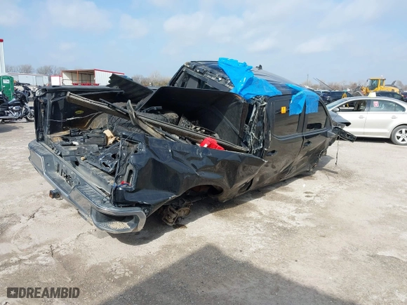 2019 Chevrolet Silverado 1500 LT with VIN 3GCUYDEDXKG192362, listed as a IAAI auction lot 41451087 with 1 mi miles. Bid and sale history available at carsss.com. Image 4.