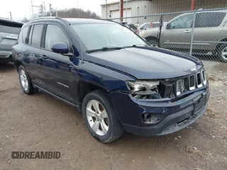 2015 Jeep Compass Latitude with VIN 1C4NJDEBXFD120622, listed as a IAAI auction lot 41515577 with 178,161 mi miles. Bid and sale history available at carsss.com. Image 1.