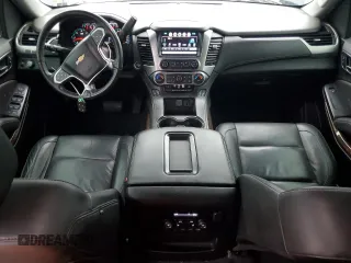 2019 Chevrolet Tahoe LT z VIN 1GNSKBKC2KR223328, wystawiony jako Copart lot #55530685 z przebiegiem 91 942 mil mil oraz Czysty tytuł • Clean title. Historia ofert i sprzedaży dostępna na DreamBid. Obrazek 8.