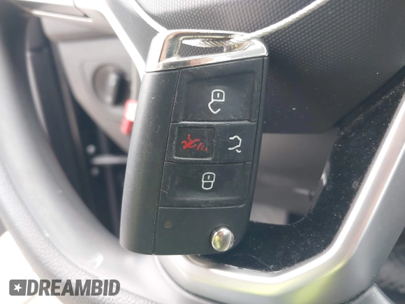 2023 Volkswagen Tiguan S z VIN 3VVRB7AX4PM046851, wystawiony jako IAAI lot #42039811 z przebiegiem 44 985 mil mil oraz . Historia ofert i sprzedaży dostępna na DreamBid. Obrazek 10.