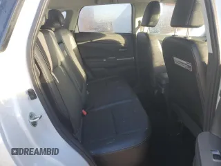 2018 Mitsubishi Outlander SEL z VIN JA4AR4AW6JZ013430, wystawiony jako Copart lot #43081945 z przebiegiem Nie podano mil oraz Szkody całkowita. Historia ofert i sprzedaży dostępna na DreamBid. Obrazek 11.