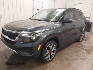 2021 Kia Seltos S with VIN KNDEUCA20M7133947, listed as a IAAI auction lot 41333131 with 28,106 mi miles. Bid and sale history available at carsss.com. Image 17.
