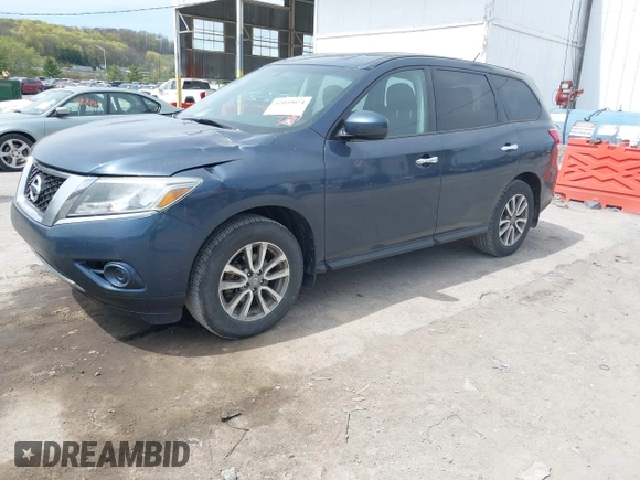 2014 Nissan Pathfinder SV with VIN 5N1AR2MM7EC713787, listed as a IAAI auction lot 42099074 with 136,321 mi miles. Bid and sale history available at carsss.com. Image 2.