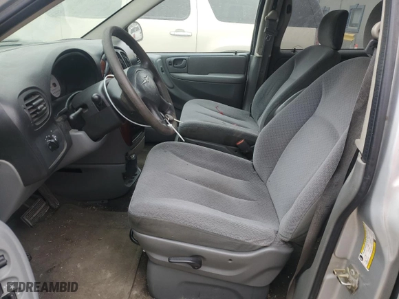 2006 Chrysler Town & Country SWB with VIN 1A4GP45RX6B547082, listed as a Copart auction lot 47553285 with 310,268 mi miles and Salvage Title. Bid and sale history available at carsss.com. Image 7.
