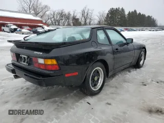 1984 Porsche 944 with VIN WP0AA0944EN465897, listed as a Copart auction lot 47081755 with 11,673 mi miles and Clean Title. Bid and sale history available at DreamBid. Image 3.