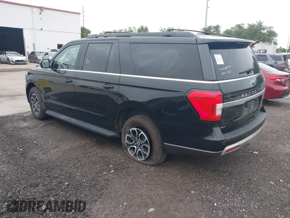 2024 Ford Expedition Max XLT with VIN 1FMJK1J86REA09662, listed as a IAAI auction lot 42434684 with 42,118 mi miles and . Bid and sale history available at DreamBid. Image 3.