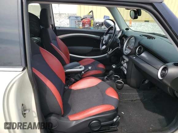 2008 MINI Hardtop S with VIN WMWMF73548TT86932, listed as a Copart auction lot 65881935 with 184,482 mi miles and Clean title. Bid and sale history available at DreamBid. Image 10.