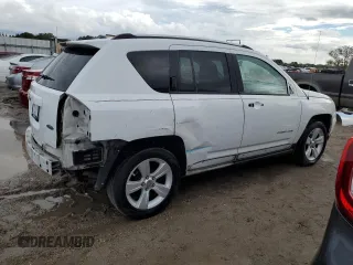 2011 Jeep Compass with VIN 1J4NT1FB8BD138161, listed as a Copart auction lot 73679894 with 199,735 mi miles and Salvage Title. Bid and sale history available at carsss.com. Image 3.
