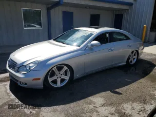 2006 Mercedes-Benz CLS 500 z VIN WDDDJ75X56A073385, wystawiony jako Copart lot #56883805 z przebiegiem Nie podano mil oraz Nie do naprawy • Non repairable. Historia ofert i sprzedaży dostępna na DreamBid. Obrazek 1.