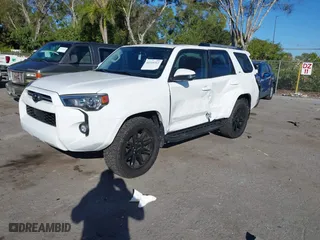 2024 Toyota 4Runner SR5 Premium with VIN JTENU5JR9R6264747, listed as a IAAI auction lot 41310312 with 2,300 mi miles. Bid and sale history available at carsss.com. Image 18.