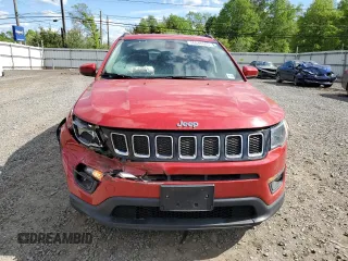 2020 Jeep Compass Latitude z VIN 3C4NJDBB1LT129848, wystawiony jako Copart lot #56048045 z przebiegiem 42 449 mil mil oraz Szkoda całkowita • Salvage title. Historia ofert i sprzedaży dostępna na DreamBid. Obrazek 5.