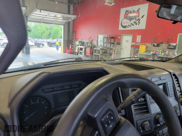 2015 Ford F-150 XLT с VIN 1FTFX1EF6FKD84629, выставлен на аукционе IAAI как лот 42355852 с пробегом 210 819 миль миль и . История ставок и продаж доступна на DreamBid. Изображение 1.