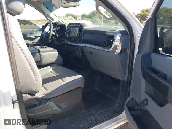 2021 Ford F-150 XL with VIN 1FTMF1CBXMKE33693, listed as a IAAI auction lot 41842871 with 55,483 mi miles and . Bid and sale history available at DreamBid. Image 5.