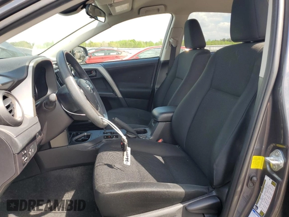 2018 Toyota RAV4 LE with VIN 2T3BFREV1JW757258, listed as a Copart auction lot 52914565 with 61,237 mi miles and Salvage Title. Bid and sale history available at carsss.com. Image 7.