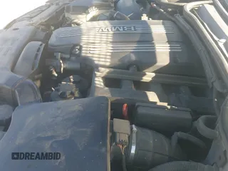 2005 BMW 3 Series 325i с VIN WBAAZ33475KW77436, выставлен на аукционе IAAI как лот 43295092 с пробегом 254 630 миль миль и . История ставок и продаж доступна на DreamBid. Изображение 12.