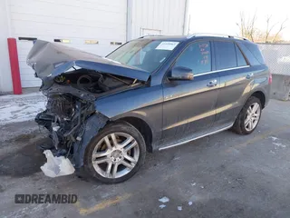 2014 Mercedes-Benz M 350 with VIN 4JGDA5HB8EA274738, listed as a IAAI auction lot 41429063 with Not Provided miles and . Bid and sale history available at carsss.com. Image 2.