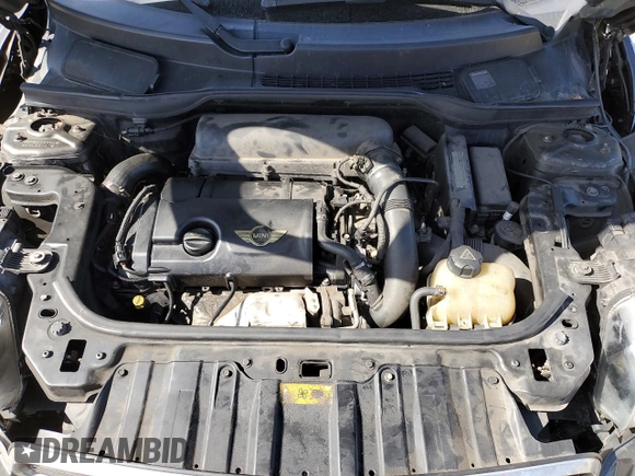2011 MINI Countryman S with VIN WMWZC5C54BWL52742, listed as a Copart auction lot 54376635 with 124,887 mi miles and Clean Title. Bid and sale history available at DreamBid. Image 12.