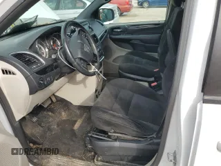 2016 Dodge Grand Caravan SE Plus z VIN 2C4RDGBG1GR220634, wystawiony jako Copart lot #52355475 z przebiegiem 140 968 mil mil oraz Szkoda całkowita • Salvage title. Historia ofert i sprzedaży dostępna na DreamBid. Obrazek 7.