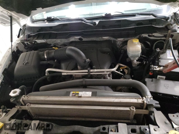 2015 Ram 2500 Tradesman z VIN 3C6TR5HT4FG577026, wystawiony jako Copart lot #52816585 z przebiegiem 133 806 mil mil oraz Czysty tytuł • Clean title. Historia ofert i sprzedaży dostępna na DreamBid. Obrazek 11.