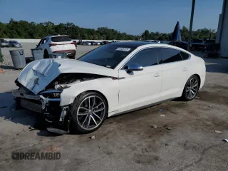 2018 Audi S5 Sportback Premium Plus z VIN WAUB4CF51JA125762, wystawiony jako Copart lot #57638715 z przebiegiem 105 897 mil mil oraz Szkoda całkowita • Salvage title. Historia ofert i sprzedaży dostępna na DreamBid. Obrazek 1.