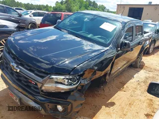 2022 Chevrolet Colorado 4WD Z71 z VIN 1GCGTDEN5N1327500, wystawiony jako IAAI lot #42265450 z przebiegiem 48 680 mil mil oraz . Historia ofert i sprzedaży dostępna na DreamBid. Obrazek 2.