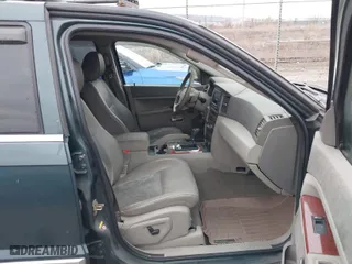2005 Jeep Grand Cherokee Limited with VIN 1J8HR58275C551584, listed as a IAAI auction lot 41754290 with NaN miles. Bid and sale history available at carsss.com. Image 5.