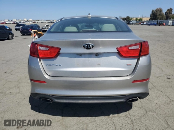 2015 Kia Optima LX z VIN 5XXGM4A72FG451508, wystawiony jako Copart lot #55628795 z przebiegiem 125 947 mil mil oraz Szkoda całkowita • Salvage title. Historia ofert i sprzedaży dostępna na DreamBid. Obrazek 6.