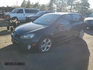 2010 Volkswagen GTI с VIN WVWED7AJ8AW084545, выставлен на аукционе Copart как лот 81649924 с пробегом 148 578 миль миль и Чистый • Clean title. История ставок и продаж доступна на DreamBid. Изображение 1.