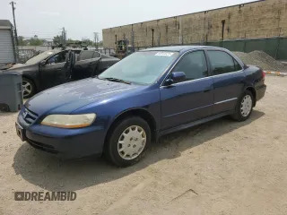 2001 Honda Accord LX z VIN 1HGCG56401A034808, wystawiony jako Copart lot #60043025 z przebiegiem 261 465 mil mil oraz Czysty tytuł • Clean title. Historia ofert i sprzedaży dostępna na DreamBid. Obrazek 1.