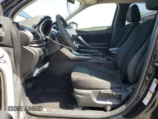 2020 Mitsubishi Eclipse Cross ES z VIN JA4AS3AA9LZ022743, wystawiony jako Copart lot #52972425 z przebiegiem 106 304 mil mil oraz Nie do naprawy • Non repairable. Historia ofert i sprzedaży dostępna na DreamBid. Obrazek 7.