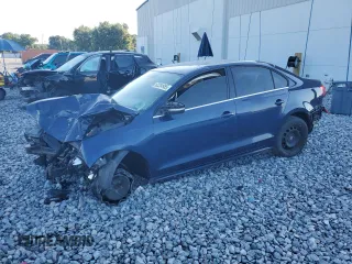 2013 Volkswagen Jetta SE with VIN 3VWDP7AJ8DM433756, listed as a Copart auction lot 62284955 with 172,655 mi miles and Salvage title. Bid and sale history available at DreamBid. Image 1.