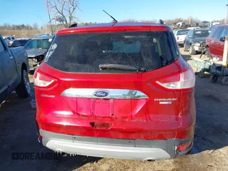 2014 Ford Escape Titanium with VIN 1FMCU9J98EUA77116, listed as a IAAI auction lot 41260418 with 153,831 mi miles. Bid and sale history available at carsss.com. Image 17.