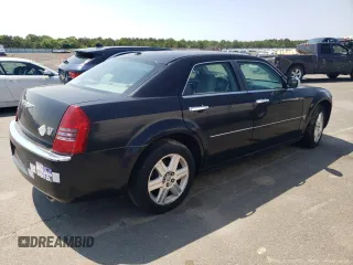 2006 Chrysler 300 C with VIN 2C3LK63H16H513388, listed as a Copart auction lot 58984394 with 55,483 mi miles and Clean Title. Bid and sale history available at carsss.com. Image 3.