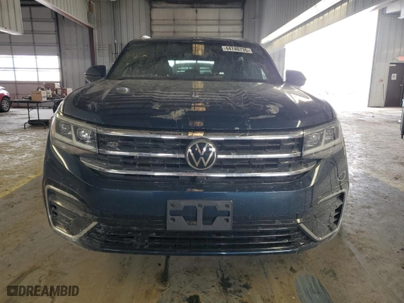 2022 Volkswagen Atlas Cross Sport 3.6L V6 SEL Premium R-Line with VIN 1V2FE2CA2NC208252, listed as a Copart auction lot 44740735 with 0 mi miles and Salvage Title. Bid and sale history available at carsss.com. Image 5.