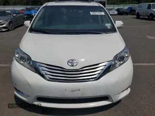 2013 Toyota Sienna XLE with VIN 5TDDK3DC2DS052055, listed as a Copart auction lot 89364395 with 219,670 mi miles and Non Repairable. Bid and sale history available at DreamBid. Image 5.