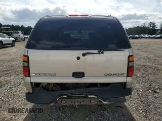 2005 Chevrolet Suburban LS with VIN 3GNFK16Z05G252745, listed as a Copart auction lot 71750854 with 149,885 mi miles and Salvage Title. Bid and sale history available at carsss.com. Image 6.