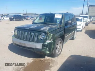 2008 Jeep Patriot Limited with VIN 1J8FF48W38D600811, listed as a IAAI auction lot 41417852 with 84,574 mi miles and . Bid and sale history available at DreamBid. Image 2.
