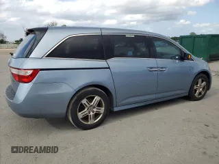 2013 Honda Odyssey Touring with VIN 5FNRL5H95DB067747, listed as a Copart auction lot 52769045 with 355,913 mi miles and Clean Title. Bid and sale history available at carsss.com. Image 3.