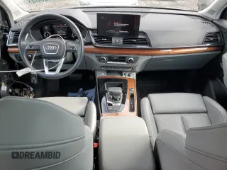 2022 Audi Q5 S line Prestige with VIN WA1FAAFY5N2005758, listed as a Copart auction lot 44140635 with 30,765 mi miles and Salvage title. Bid and sale history available at DreamBid. Image 8.