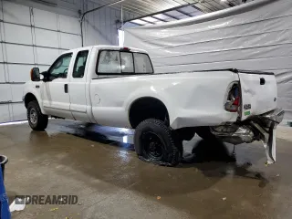 2003 Ford F-250 XL with VIN 1FTNX21L53EA55296, listed as a Copart auction lot 48673225 with 260,764 mi miles and Salvage title. Bid and sale history available at DreamBid. Image 2.