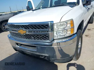 2013 Chevrolet Silverado 2500HD LT with VIN 1GC1CXCG6DF122202, listed as a IAAI auction lot 41990802 with 238,041 mi miles. Bid and sale history available at carsss.com. Image 6.