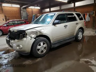 2012 Ford Escape XLT z VIN 1FMCU9D73CKA33947, wystawiony jako Copart lot #54692245 z przebiegiem Nie podano mil oraz Szkoda całkowita • Salvage title. Historia ofert i sprzedaży dostępna na DreamBid. Obrazek 1.