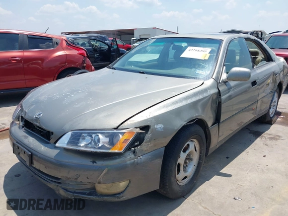 1997 Lexus ES 300 z VIN JT8BF22G8V5004366, wystawiony jako IAAI lot #42298289 z przebiegiem 376 934 mil mil oraz . Historia ofert i sprzedaży dostępna na DreamBid. Obrazek 20.