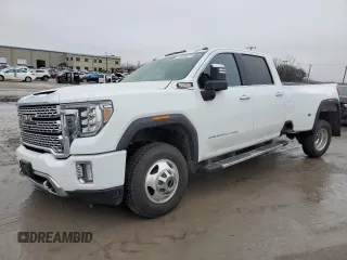 2020 GMC Sierra 3500HD Denali z VIN 1GT49WEY8LF260995, wystawiony jako Copart lot #43820675 z przebiegiem 100 106 mil mil oraz Szkody całkowita. Historia ofert i sprzedaży dostępna na DreamBid. Obrazek 1.